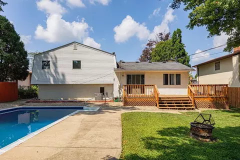Exterior - 5486 Pine Bluff Rd, Columbus, OH 43229 photo 9 of 9