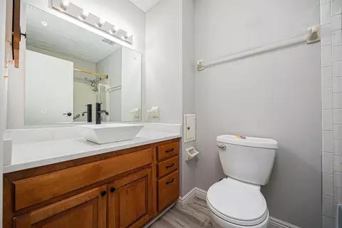 Bath - 5486 Pine Bluff Rd, Columbus, OH 43229 photo 1 of 4