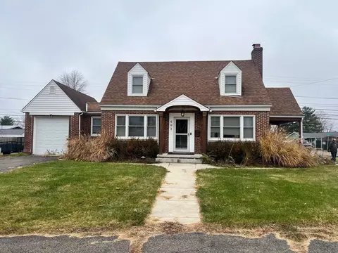 601 S Main St, Baltimore, OH 43105