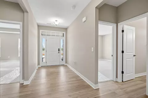 Entry Way - 4535 Corsican Loop E, Hilliard, OH 43026 photo 1 of 8