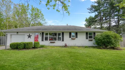 110 Cherry Ln, New Concord, OH 43762