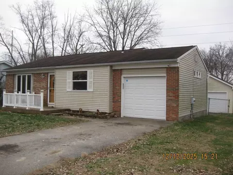 8873 Canoe Dr, Galloway, OH 43119