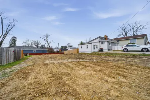 183 Park St, Buckeye Lake, OH 43008