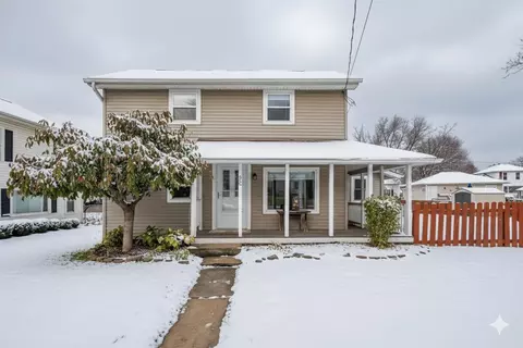 89 High St, Sunbury, OH 43074