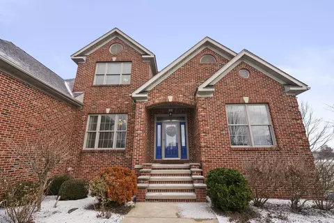 1404 Greenbrier Dr, Mount Vernon, OH 43050