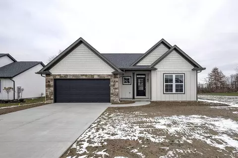 562 Cannondale Ave, Johnstown, OH 43031
