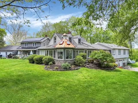 1108 W Church St, Newark, OH 43055