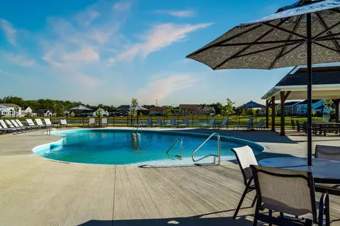 1327 Blueberry Cv, Grove City, OH 43123