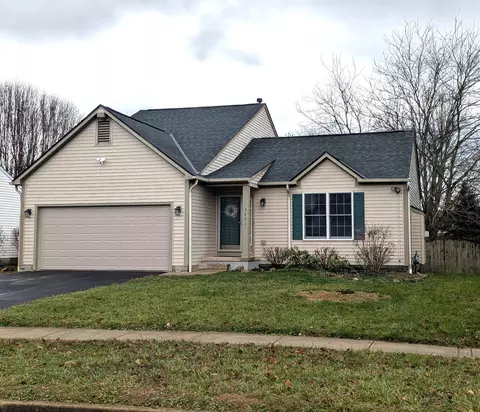 2646 Little Pine Ln, Lancaster, OH 43130
