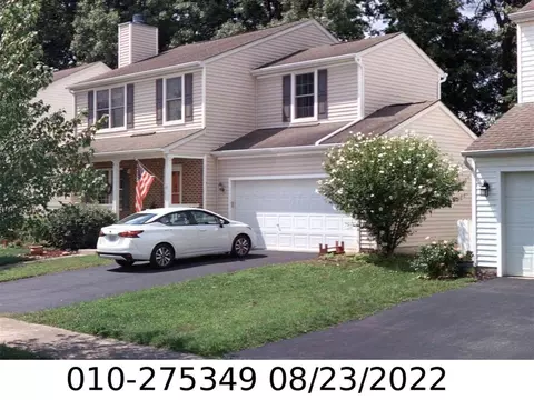 5579 Eagle Harbor Dr, Westerville, OH 43081