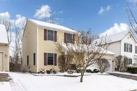 8750 Woodwind Dr, Lewis Center, OH 43035