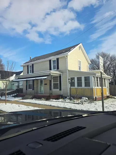 608 S Pickaway St #S, Circleville, OH 43113