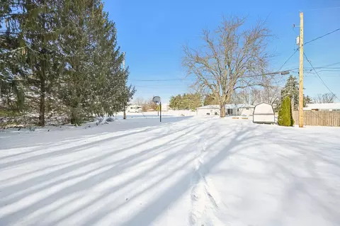 210 Meadow Dr, Circleville, OH 43113 photo 38