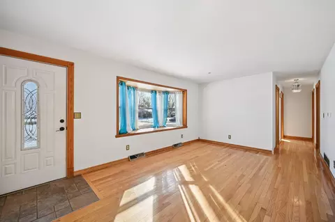 210 Meadow Dr, Circleville, OH 43113 photo 8
