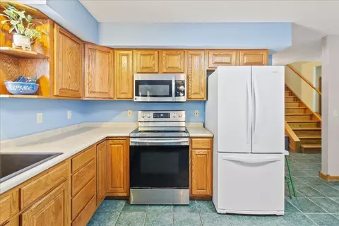 Kitchen - 7320 Long Pond Rd, Cable, OH 43009 photo 2 of 3