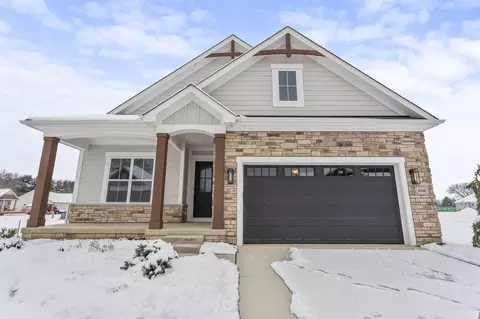 4041 Captains Cir, Lewis Center, OH 43035
