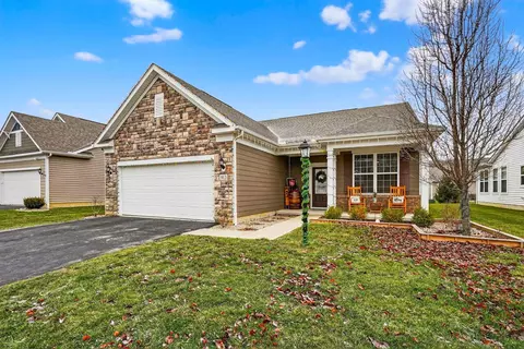 913 Zeller Cir, Pickerington, OH 43147