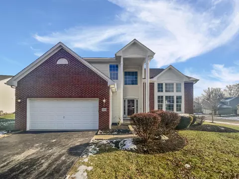 7485 Bold Venture Ct, Lewis Center, OH 43035
