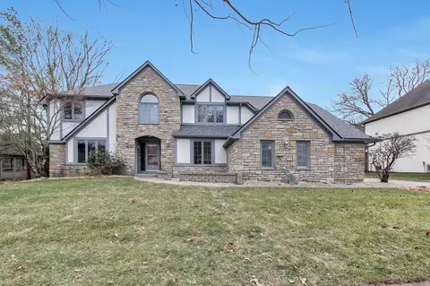 815 Cherryfield Ave, Columbus, OH 43235