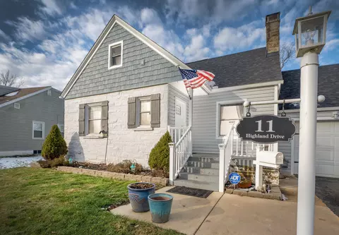 11 Highland Dr, Mount Vernon, OH 43050