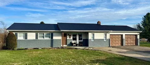 628 Paragon Ln SE, New Lexington, OH 43764