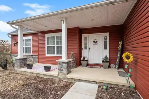 Exterior - 2961 Warrensburg Rd, Delaware, OH 43015 photo 4 of 17