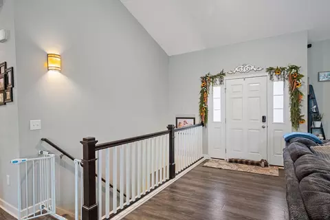 Entry Way - 2961 Warrensburg Rd, Delaware, OH 43015 photo 1 of 4