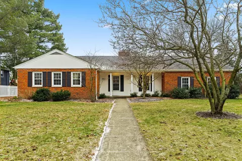 2411 Lytham Rd, Columbus, OH 43220