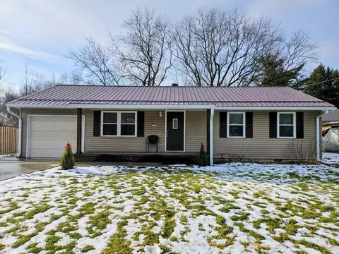 2515 Mercer Dr, Marion, OH 43302