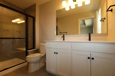 Bath - 1609 Kenneth Dr, Delaware, OH 43015 photo 3 of 3