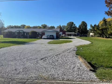 10621 Lockbourne Eastern Rd, Ashville, OH 43103