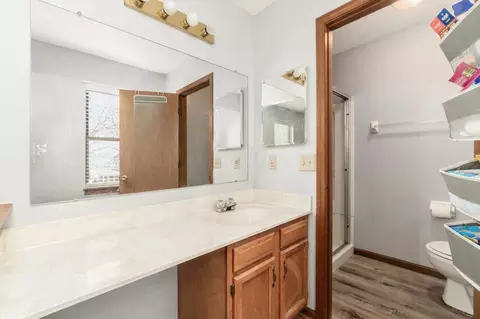 Bath - 142 Kettering Bnd, Delaware, OH 43015 photo 2 of 4