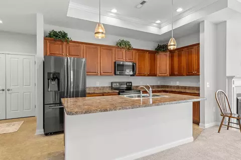 310 Stoneshire Loop, Pataskala, OH 43062 photo 3