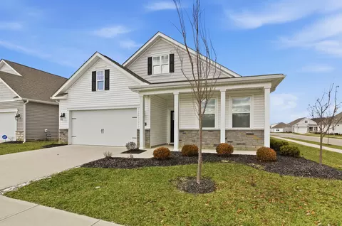1390 Hemetite Dr, Grove City, OH 43123