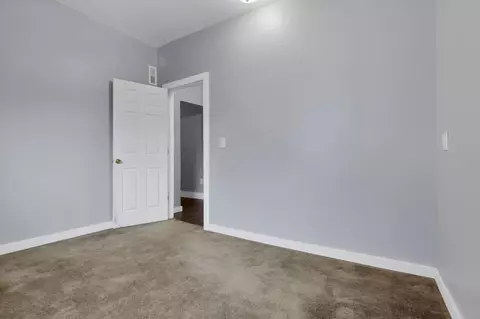 Bedroom - 665 E Main St, Newark, OH 43055 photo 2 of 9