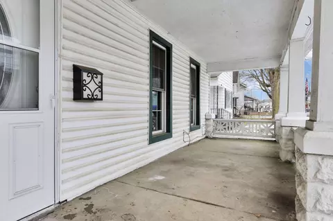 Exterior - 665 E Main St, Newark, OH 43055 photo 4 of 9