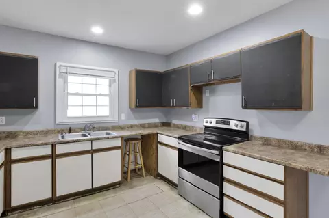 Kitchen - 665 E Main St, Newark, OH 43055 photo 2 of 5