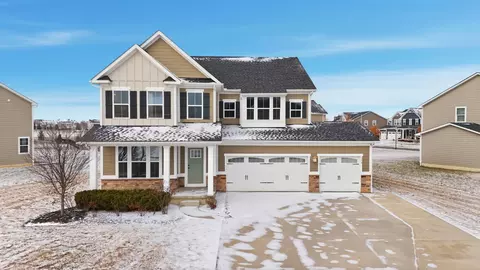 173 Sycamore Ln, Delaware, OH 43015