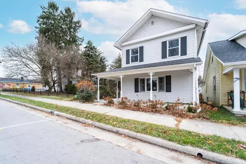 19 W Columbus St, Lithopolis, OH 43136