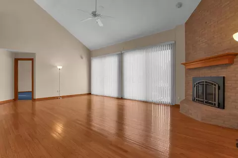 Living - 7886 Nassau Loop, Dublin, OH 43017 photo 5 of 10