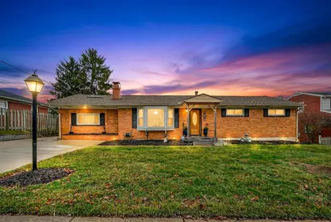 1046 Fruitland Rd, Springfield, OH 45503