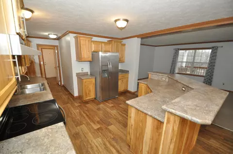 307 Harris St, Philo, OH 43771 photo 8