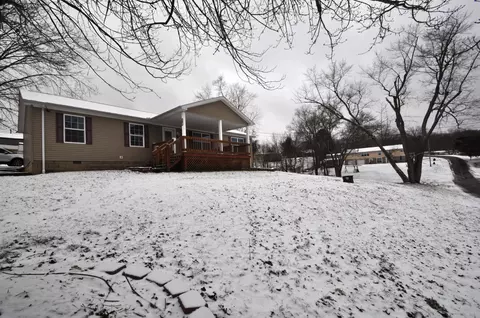 307 Harris St, Philo, OH 43771 photo 3