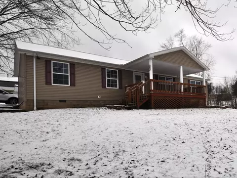307 Harris St, Philo, OH 43771