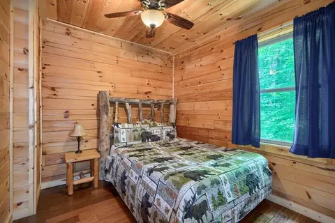 Bedroom - 9733 Larimer Rd, Logan, OH 43138 photo 1 of 6