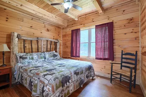Bedroom - 9733 Larimer Rd, Logan, OH 43138 photo 2 of 6