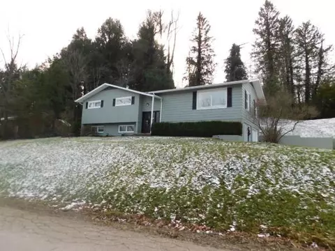 743 Summit Dr, Logan, OH 43138