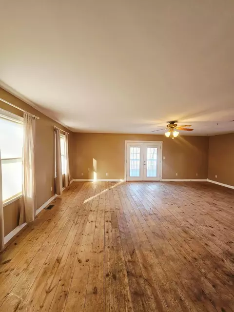 216 E Mulberry St, Baltimore, OH 43105 photo 27