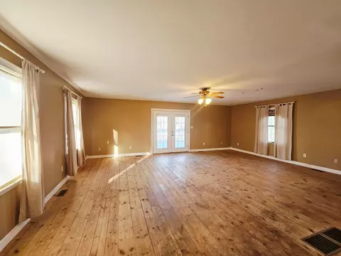 216 E Mulberry St, Baltimore, OH 43105 photo 28