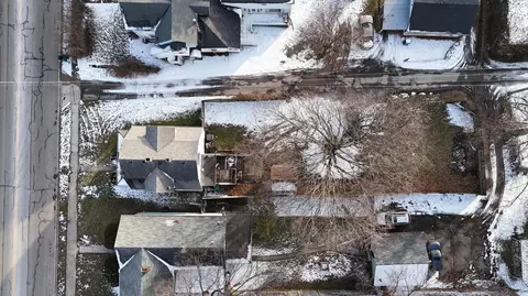 View/Area - 129 N Burnett Rd, Springfield, OH 45503 photo 2 of 4
